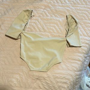 NWOT Fashion Nova crop top XS